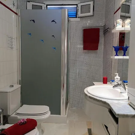 Apartament Puerto Del Carmen Sleeps 4 With Air Con *