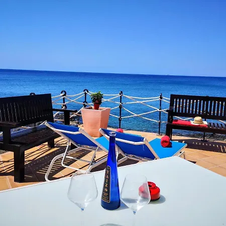 Apartament Puerto Del Carmen Sleeps 4 With Air Con Puerto del Carmen (Lanzarote)